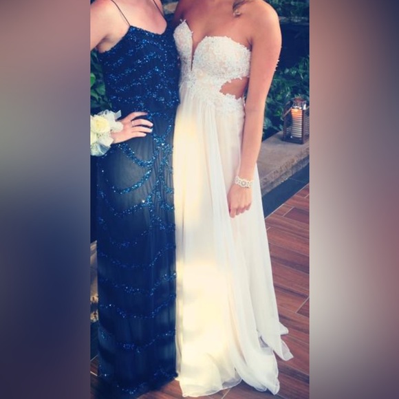 Prom Dress - La Femme - Picture 2 of 5